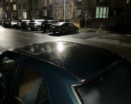 Зеленый Мерседес 200, объемом двигателя 2 л и пробегом 335 тыс. км за 1700 $, фото 9 на Automoto.ua