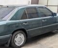 Зеленый Мерседес 200, объемом двигателя 2 л и пробегом 460 тыс. км за 3450 $, фото 6 на Automoto.ua