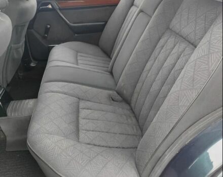 Зеленый Мерседес 200, объемом двигателя 2 л и пробегом 365 тыс. км за 1200 $, фото 8 на Automoto.ua