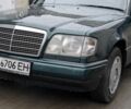 Зеленый Мерседес 200, объемом двигателя 2 л и пробегом 460 тыс. км за 3450 $, фото 2 на Automoto.ua