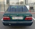 Зелений Мерседес 200, об'ємом двигуна 0 л та пробігом 459 тис. км за 2500 $, фото 1 на Automoto.ua