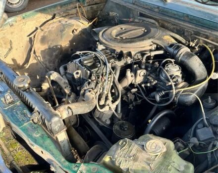 Зеленый Мерседес 200, объемом двигателя 2 л и пробегом 575 тыс. км за 473 $, фото 5 на Automoto.ua