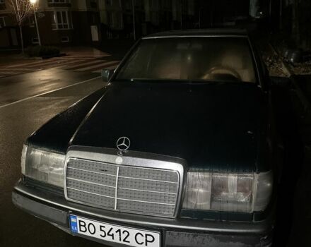 Зеленый Мерседес 200, объемом двигателя 2 л и пробегом 335 тыс. км за 1700 $, фото 1 на Automoto.ua