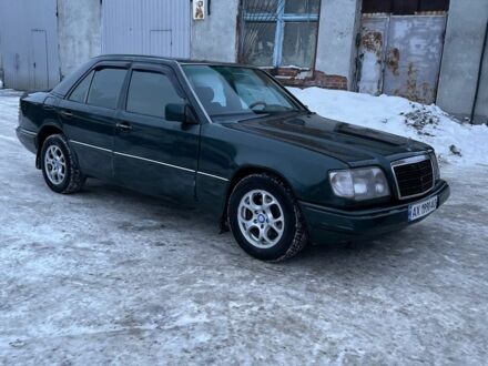 Зелений Мерседес 200, об'ємом двигуна 2 л та пробігом 111 тис. км за 1999 $, фото 1 на Automoto.ua