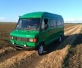 Зелений Мерседес 208 пас., об'ємом двигуна 2.3 л та пробігом 750 тис. км за 4500 $, фото 1 на Automoto.ua