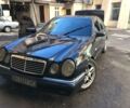 Черный Мерседес 210, объемом двигателя 2.8 л и пробегом 328 тыс. км за 5200 $, фото 1 на Automoto.ua