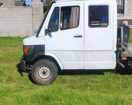 Мерседес 210, объемом двигателя 2.9 л и пробегом 0 тыс. км за 7000 $, фото 1 на Automoto.ua