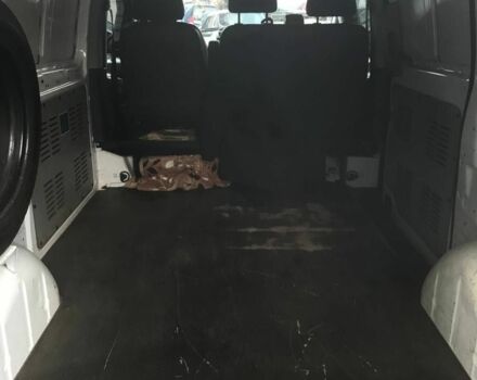 Білий Мерседес 220, об'ємом двигуна 2.1 л та пробігом 362 тис. км за 8690 $, фото 8 на Automoto.ua