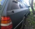 Білий Мерседес 220, об'ємом двигуна 2.2 л та пробігом 400 тис. км за 2000 $, фото 7 на Automoto.ua