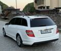 Белый Мерседес 220, объемом двигателя 2.1 л и пробегом 304 тыс. км за 8800 $, фото 12 на Automoto.ua