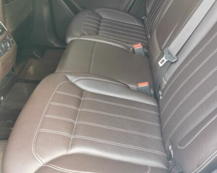 Белый Мерседес 220, объемом двигателя 2 л и пробегом 90 тыс. км за 35999 $, фото 8 на Automoto.ua