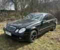 Черный Мерседес 220, объемом двигателя 2.7 л и пробегом 3 тыс. км за 7200 $, фото 1 на Automoto.ua