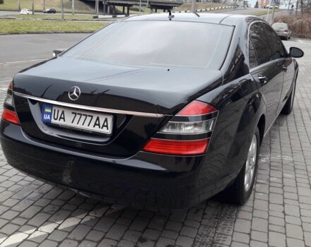 Чорний Мерседес 220, об'ємом двигуна 3.5 л та пробігом 2 тис. км за 12900 $, фото 5 на Automoto.ua