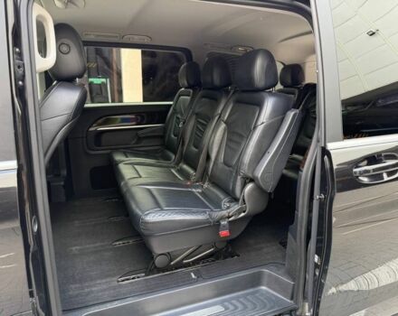 Черный Мерседес 220, объемом двигателя 2.2 л и пробегом 300 тыс. км за 29000 $, фото 6 на Automoto.ua