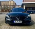 Чорний Мерседес 220, об'ємом двигуна 2.2 л та пробігом 68 тис. км за 40912 $, фото 1 на Automoto.ua