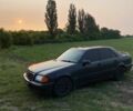 Чорний Мерседес 220, об'ємом двигуна 2.2 л та пробігом 360 тис. км за 600 $, фото 1 на Automoto.ua