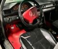 Черный Мерседес 220, объемом двигателя 2.2 л и пробегом 200 тыс. км за 2800 $, фото 6 на Automoto.ua