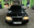 Черный Мерседес 220, объемом двигателя 2.2 л и пробегом 200 тыс. км за 2800 $, фото 1 на Automoto.ua