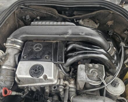 Чорний Мерседес 220, об'ємом двигуна 2.2 л та пробігом 321 тис. км за 1350 $, фото 1 на Automoto.ua