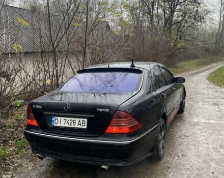 Чорний Мерседес 220, об'ємом двигуна 3.2 л та пробігом 350 тис. км за 4500 $, фото 1 на Automoto.ua