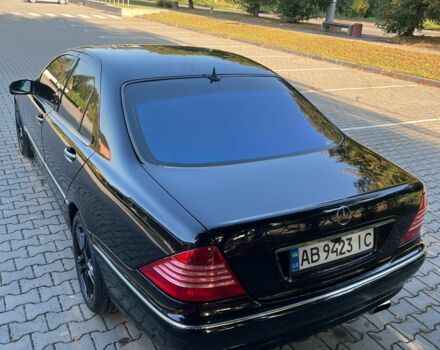 Черный Мерседес 220, объемом двигателя 3.2 л и пробегом 400 тыс. км за 5999 $, фото 3 на Automoto.ua