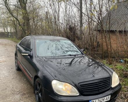 Чорний Мерседес 220, об'ємом двигуна 3.2 л та пробігом 350 тис. км за 4500 $, фото 3 на Automoto.ua