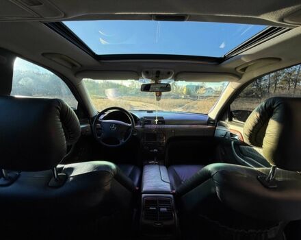 Черный Мерседес 220, объемом двигателя 3.2 л и пробегом 325 тыс. км за 7500 $, фото 11 на Automoto.ua