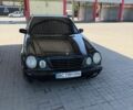 Черный Мерседес 220, объемом двигателя 2 л и пробегом 3 тыс. км за 2500 $, фото 1 на Automoto.ua