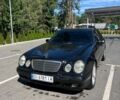 Черный Мерседес 220, объемом двигателя 2.1 л и пробегом 434 тыс. км за 3700 $, фото 1 на Automoto.ua