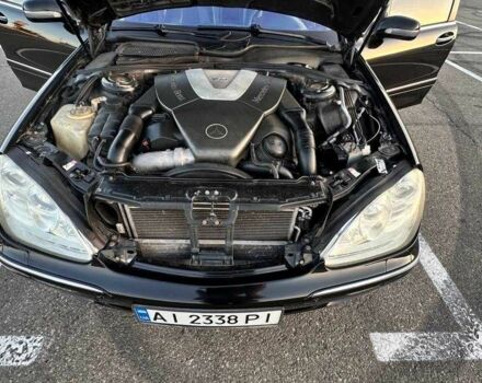 Черный Мерседес 220, объемом двигателя 4 л и пробегом 400 тыс. км за 7000 $, фото 16 на Automoto.ua