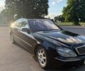 Черный Мерседес 220, объемом двигателя 3.2 л и пробегом 300 тыс. км за 5000 $, фото 1 на Automoto.ua
