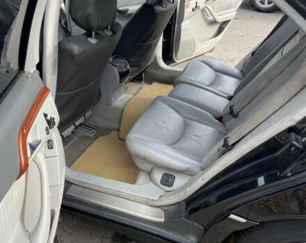 Черный Мерседес 220, объемом двигателя 3.2 л и пробегом 362 тыс. км за 5500 $, фото 1 на Automoto.ua