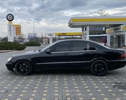 Чорний Мерседес 220, об'ємом двигуна 3.2 л та пробігом 400 тис. км за 3600 $, фото 1 на Automoto.ua
