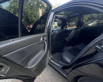 Черный Мерседес 220, объемом двигателя 2.1 л и пробегом 405 тыс. км за 5500 $, фото 9 на Automoto.ua