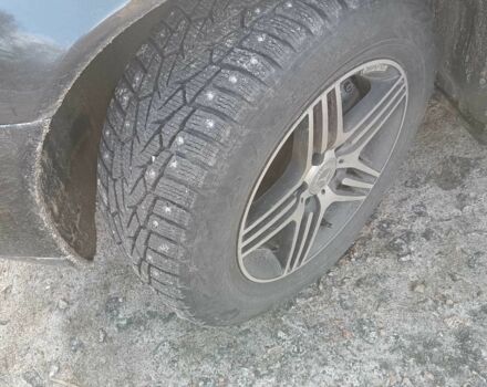 Черный Мерседес 220, объемом двигателя 4 л и пробегом 313 тыс. км за 4300 $, фото 1 на Automoto.ua