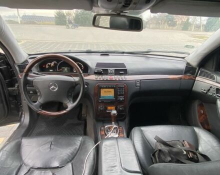 Чорний Мерседес 220, об'ємом двигуна 3.2 л та пробігом 400 тис. км за 3600 $, фото 8 на Automoto.ua