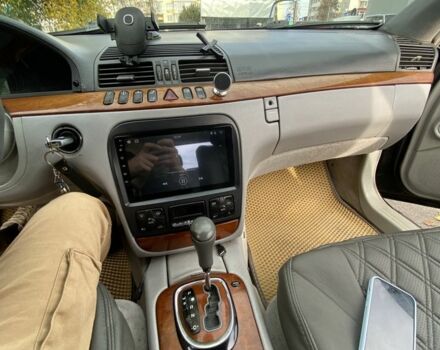 Черный Мерседес 220, объемом двигателя 3.2 л и пробегом 362 тыс. км за 5500 $, фото 4 на Automoto.ua