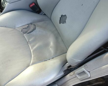 Черный Мерседес 220, объемом двигателя 4 л и пробегом 313 тыс. км за 4300 $, фото 3 на Automoto.ua