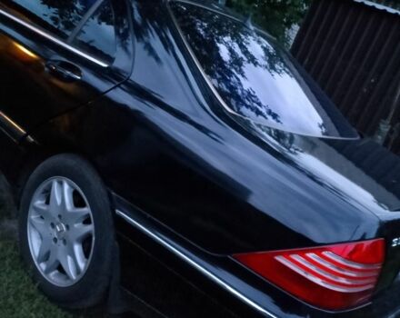 Черный Мерседес 220, объемом двигателя 5 л и пробегом 450 тыс. км за 5000 $, фото 3 на Automoto.ua