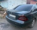 Чорний Мерседес 220, об'ємом двигуна 2.7 л та пробігом 3 тис. км за 3200 $, фото 1 на Automoto.ua