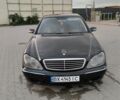 Черный Мерседес 220, объемом двигателя 3.2 л и пробегом 450 тыс. км за 3700 $, фото 1 на Automoto.ua