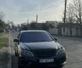 Черный Мерседес 220, объемом двигателя 5 л и пробегом 277 тыс. км за 4498 $, фото 1 на Automoto.ua