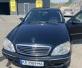 Черный Мерседес 220, объемом двигателя 3.2 л и пробегом 520 тыс. км за 6500 $, фото 1 на Automoto.ua