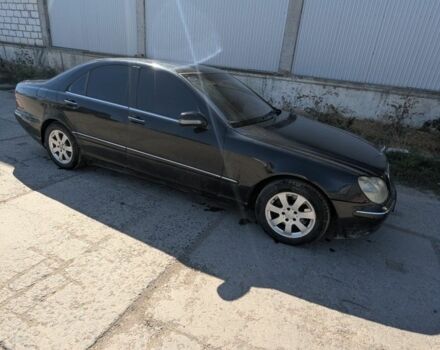 Чорний Мерседес 220, об'ємом двигуна 3.2 л та пробігом 399 тис. км за 4000 $, фото 2 на Automoto.ua