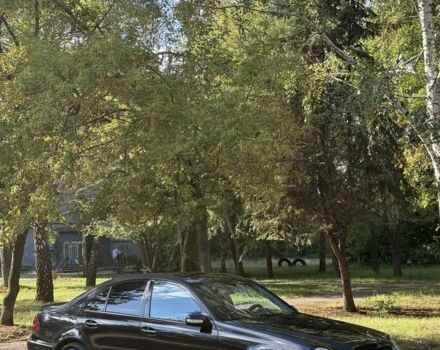 Чорний Мерседес 220, об'ємом двигуна 2.7 л та пробігом 390 тис. км за 5150 $, фото 4 на Automoto.ua