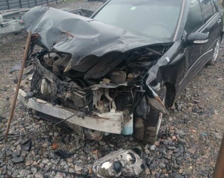 Черный Мерседес 220, объемом двигателя 2.1 л и пробегом 280 тыс. км за 1750 $, фото 5 на Automoto.ua