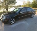 Чорний Мерседес 220, об'ємом двигуна 2.1 л та пробігом 240 тис. км за 4002 $, фото 1 на Automoto.ua