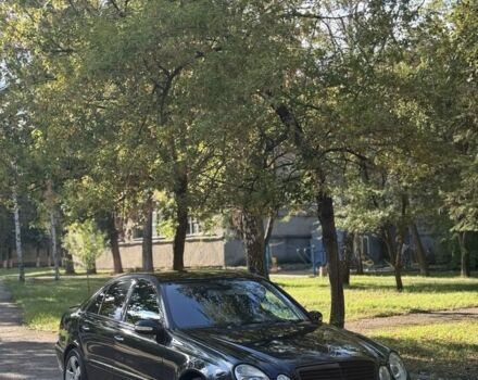 Чорний Мерседес 220, об'ємом двигуна 2.7 л та пробігом 390 тис. км за 5150 $, фото 3 на Automoto.ua