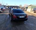 Черный Мерседес 220, объемом двигателя 2.2 л и пробегом 433 тыс. км за 4000 $, фото 6 на Automoto.ua