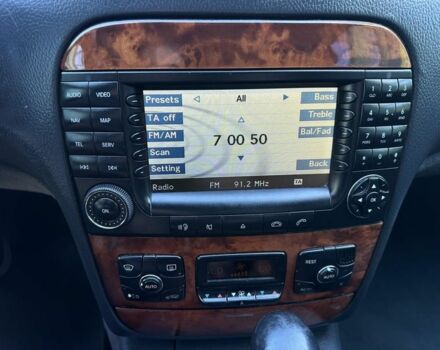 Черный Мерседес 220, объемом двигателя 3.2 л и пробегом 503 тыс. км за 8500 $, фото 7 на Automoto.ua